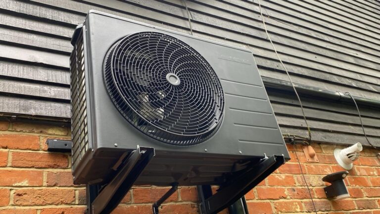 Domestic Air Conditioning Installation in Loughton, IG10, Essex for Sarah/Domestic Install/Animal Welfare