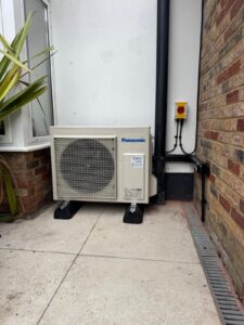 Air Conditioning House & Annexe Installations in Hertfordshire